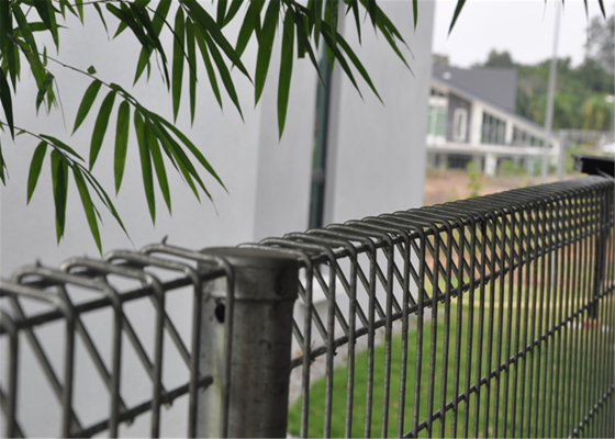 BRC Fence – Guide to Roll Top Fencing, Specifications