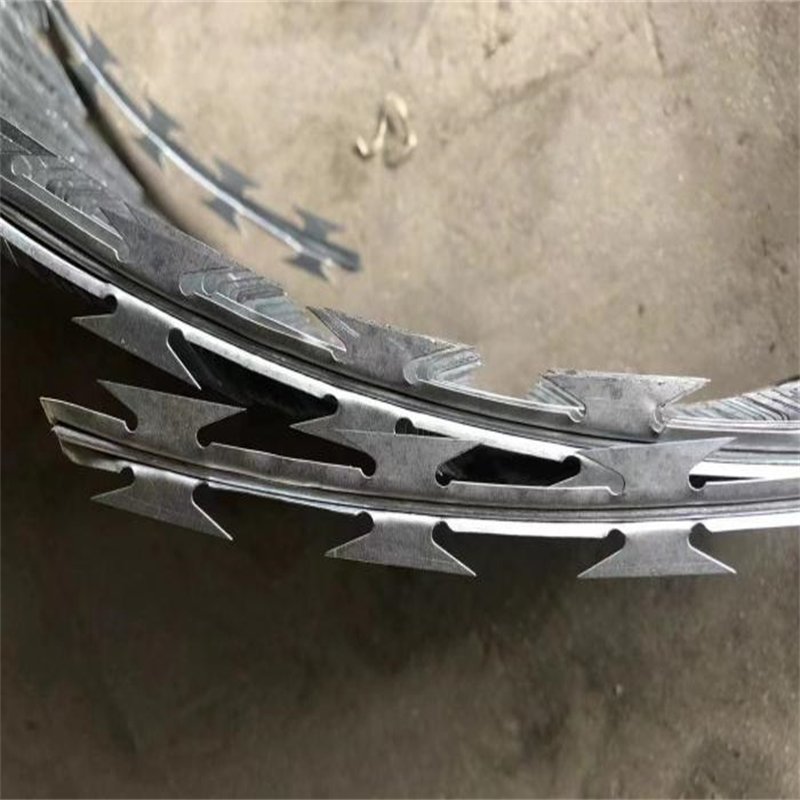 BTO-30 Razor Wire