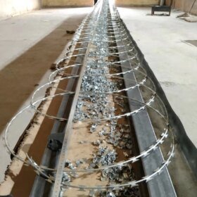 500mm Diameter Bto-30 Flat Wrap Razor Wire Barrier Form