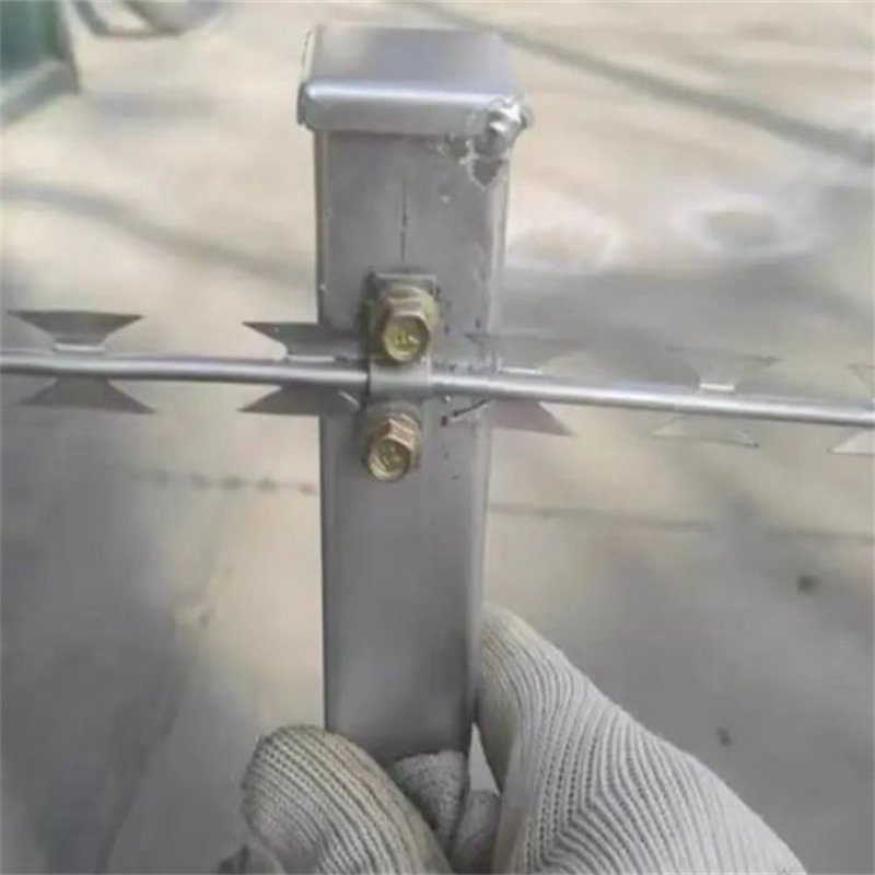 Straight Line Razor Wire
